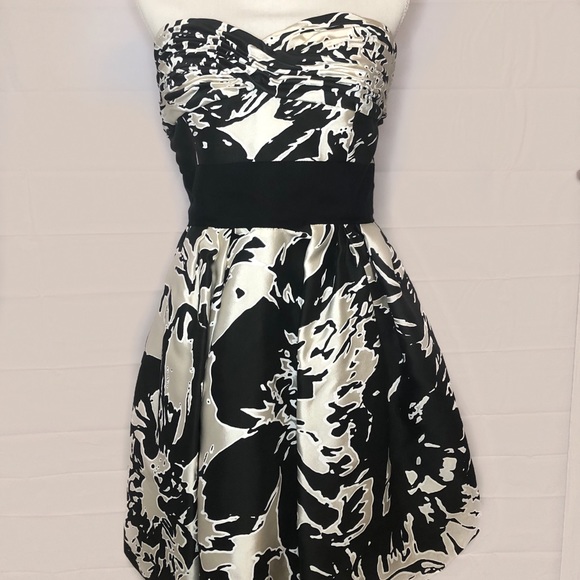 Meet your Posher, - Picture 6 of 9